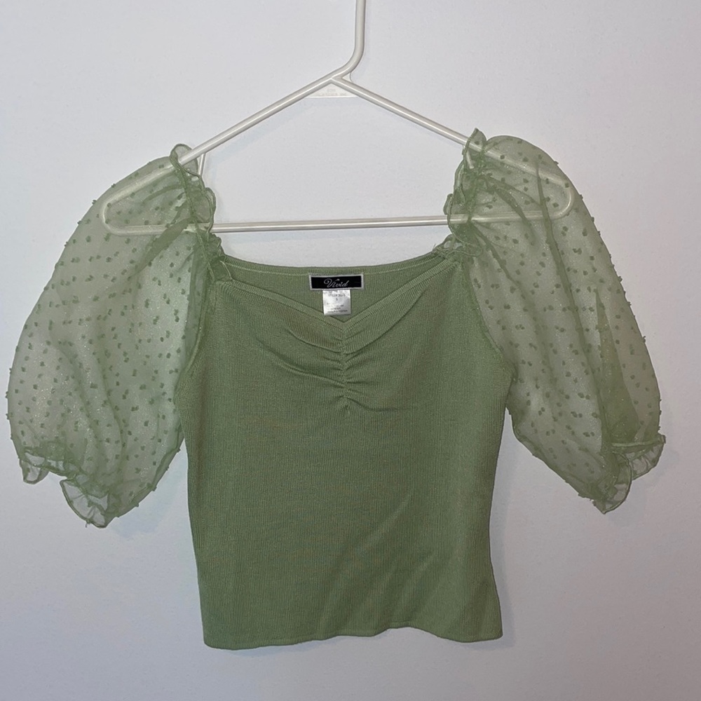 Puff sleeve top